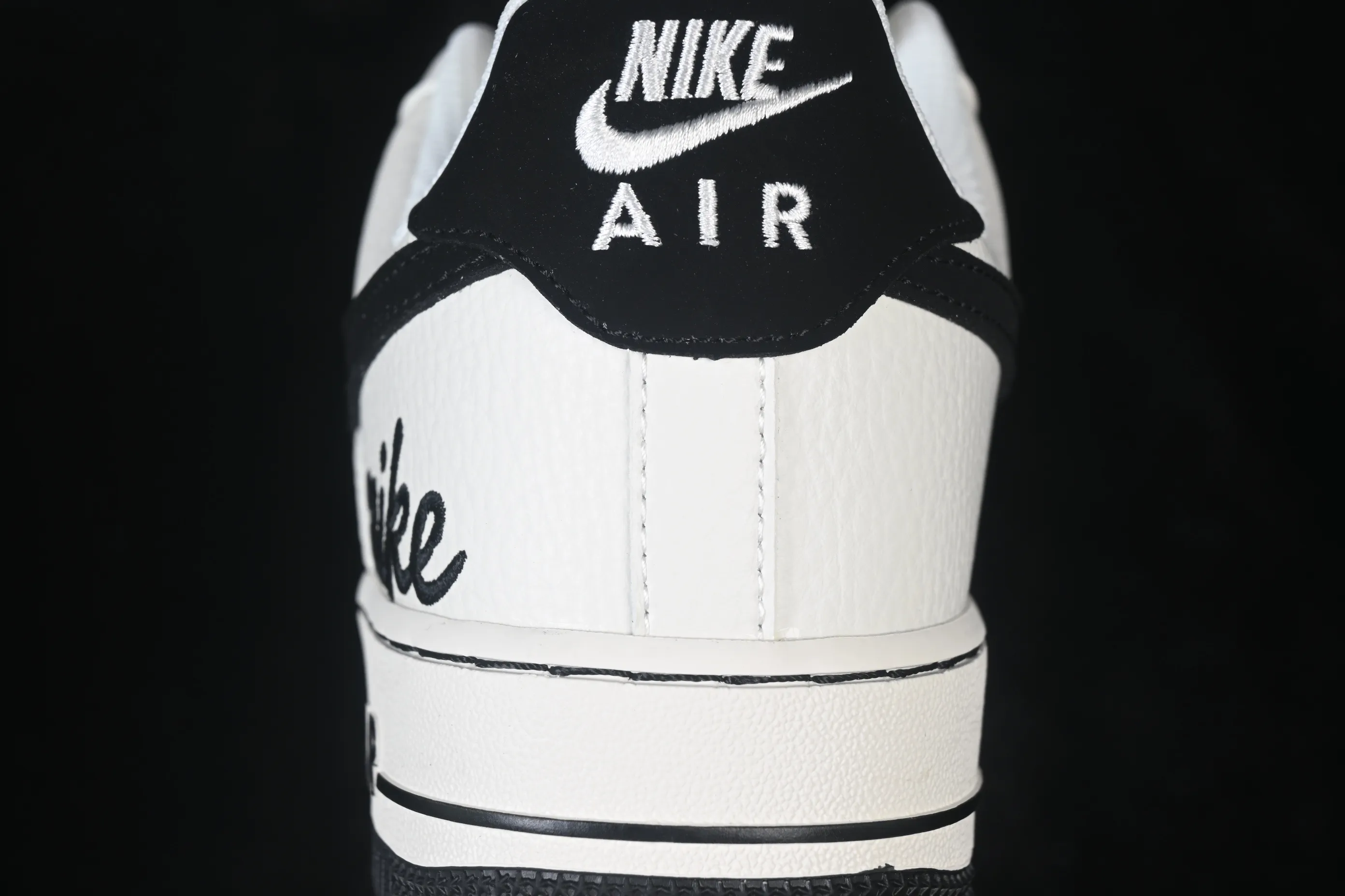 All Categories Nk Air Force 1 Air Force Series Nk Air Force 1 Low Air Force Low Nike Air Force 1'07 Low Beige White Black Air Force One Low Casual Shoes NH0601-546